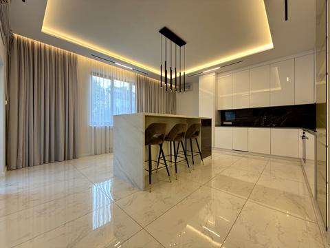 будинок за адресою Озерна, 18