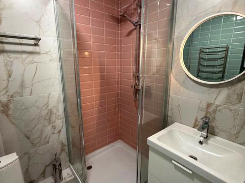 квартира по адресу Ревуцкого ул., 40-В