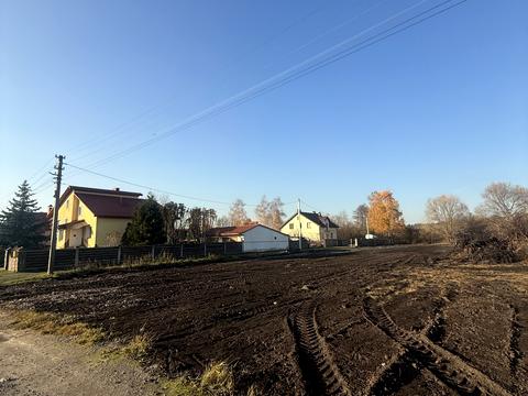 участок по адресу Джерельная ул.