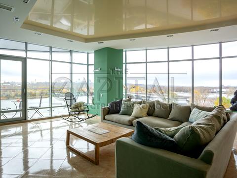 квартира за адресою Раїси Окіпної вул., 18