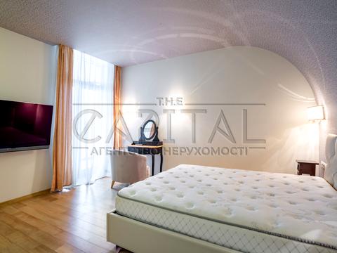 квартира за адресою Раїси Окіпної вул., 18