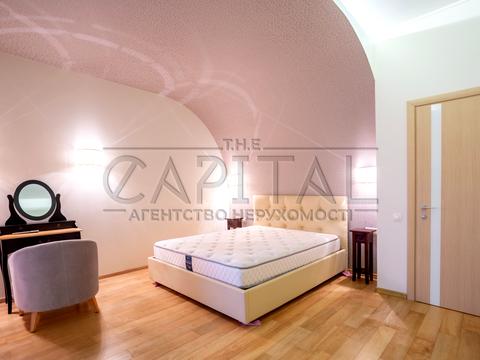 квартира за адресою Раїси Окіпної вул., 18