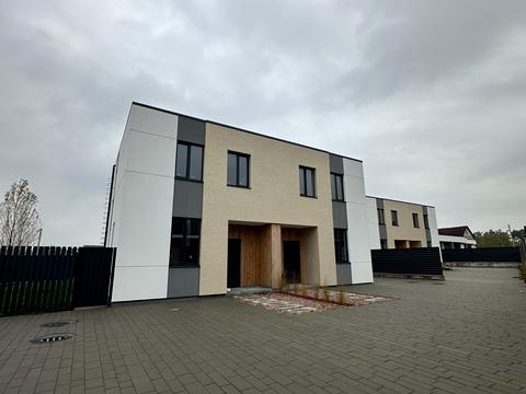 будинок за адресою Урожайна