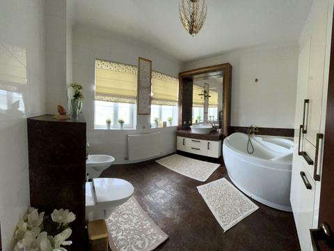 будинок за адресою Богуна