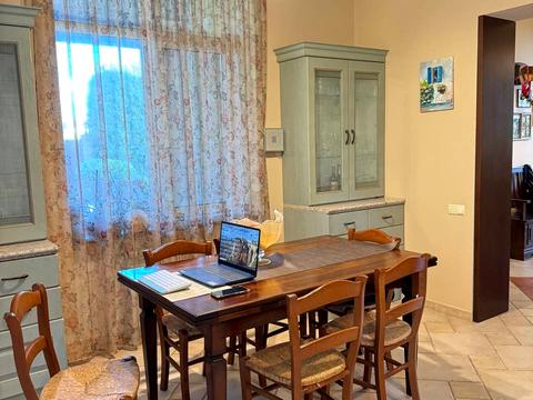 дом по адресу монастирська, 13