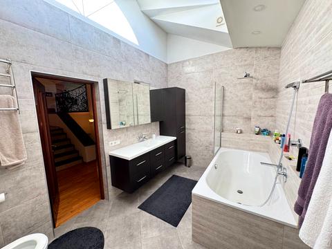 дом по адресу монастирська, 13