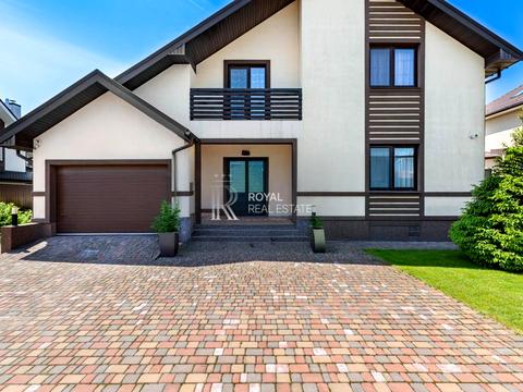 будинок за адресою Шкільна