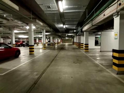 паркомісце за адресою Львівська вул., 15