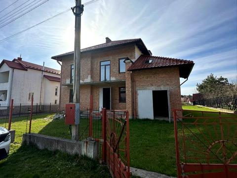 дом по адресу Підлісна