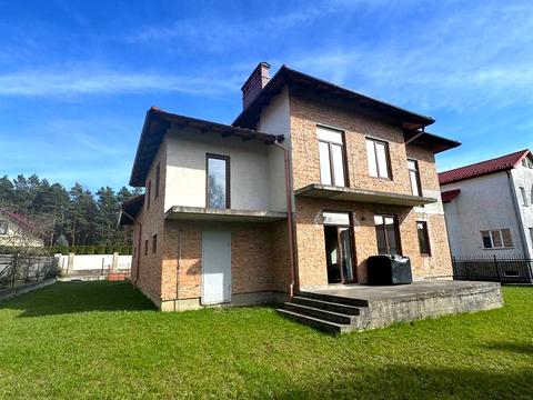 дом по адресу Підлісна