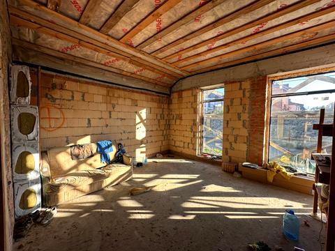 будинок за адресою 6-та вул., 13