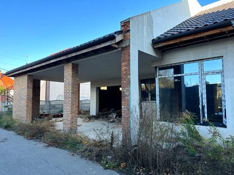 будинок за адресою 6-та вул., 13