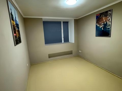 комерційна за адресою Зоологічна вул., 4-А