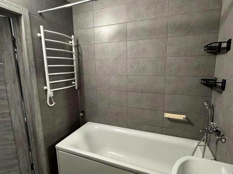 квартира за адресою Михайла Максимовича вул. (Онуфрія Трутенка), 32-Б