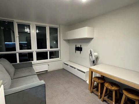 квартира за адресою Михайла Максимовича вул. (Онуфрія Трутенка), 32-Б