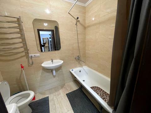 квартира за адресою Софії Русової вул., 7-А