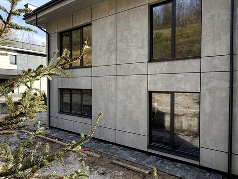 будинок за адресою Вишнева вул.