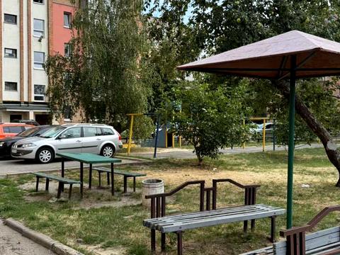 квартира за адресою Свято-Макаріївський пров. (Комісарівський), 12