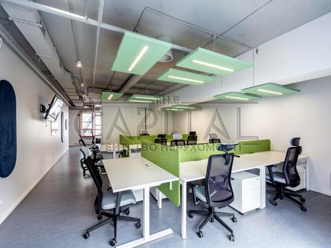 комерційна за адресою Паньківська вул., 14