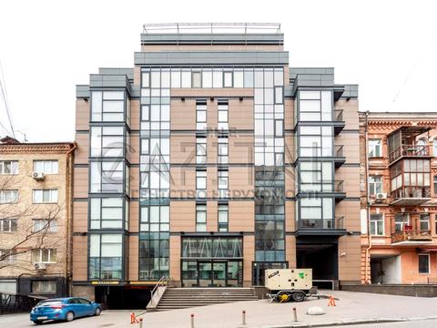 комерційна за адресою Паньківська вул., 14