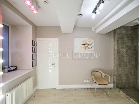 комерційна за адресою Олександра Кониського вул., 62