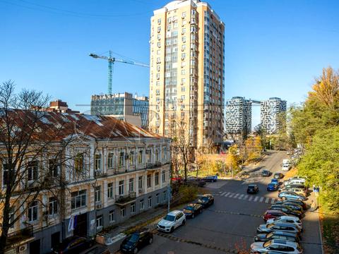 квартира за адресою Василя Тютюнника вул. (Анрі Барбюса), 11