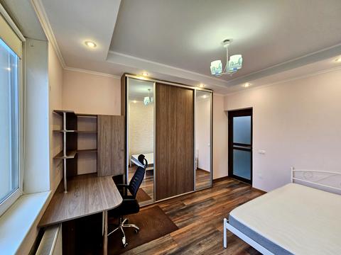 квартира за адресою Київ, В'ячеслава Чорновола вул., 27