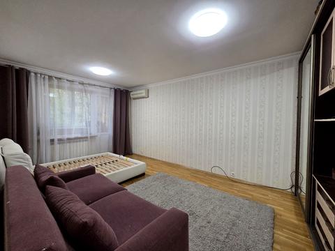 квартира за адресою Дмитра Луценка вул. (Крейсера "Аврора"), 5