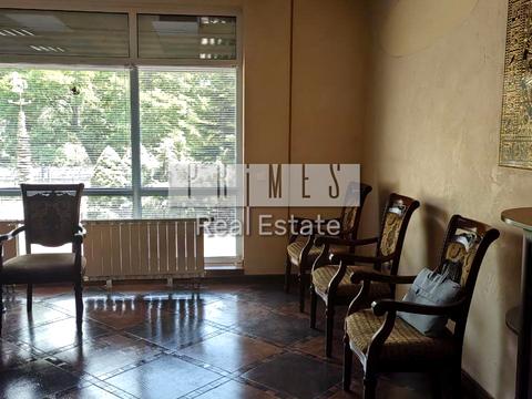 комерційна за адресою Оболонська набережна вул., 19