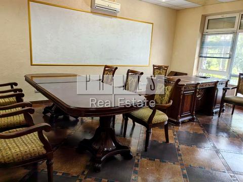 комерційна за адресою Оболонська набережна вул., 19