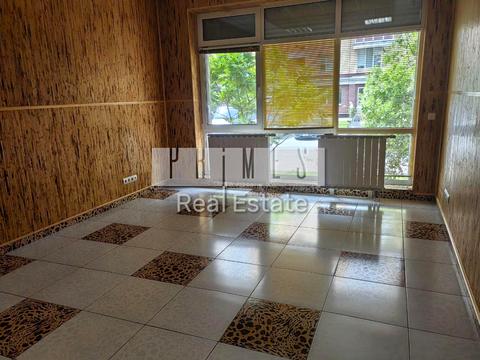 комерційна за адресою Оболонська набережна вул., 19