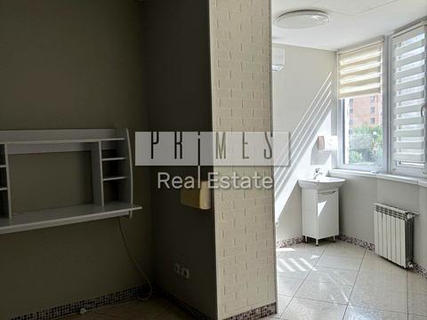 коммерческая по адресу Владимира Ивасюка просп. (Героїв Сталінграду), 4-А