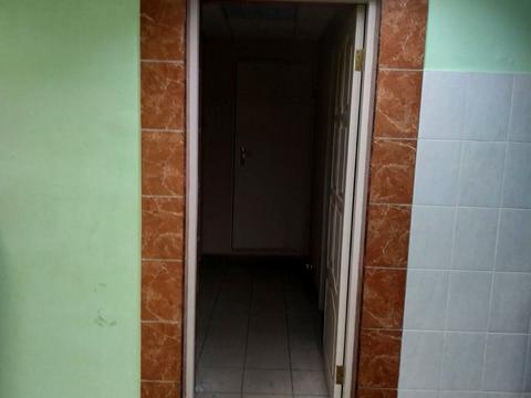 комерційна за адресою Академіка Вернадського бульв., 4