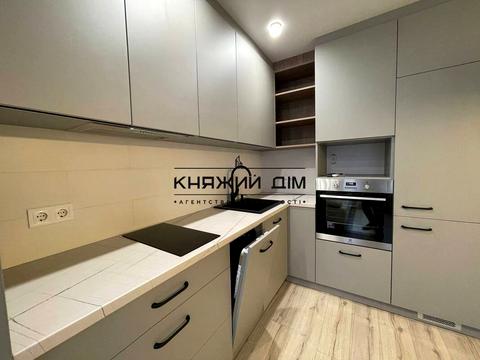 квартира за адресою Михайла Максимовича вул. (Онуфрія Трутенка), 32-Б