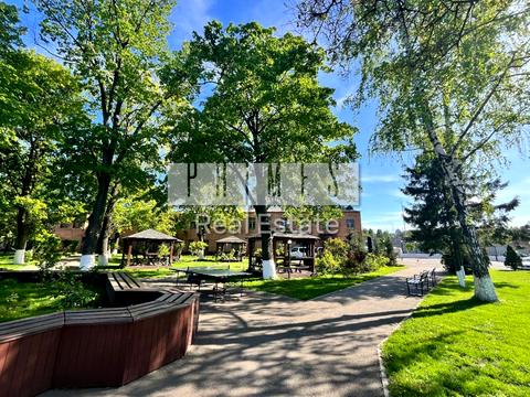 комерційна за адресою Степана Бандери просп. (Московський), 15