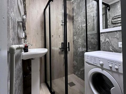 квартира за адресою Олександра Божка вул. (Станіславського), 7