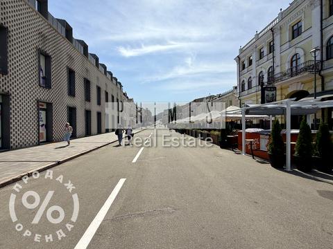 комерційна за адресою Петра Сагайдачного вул., 18