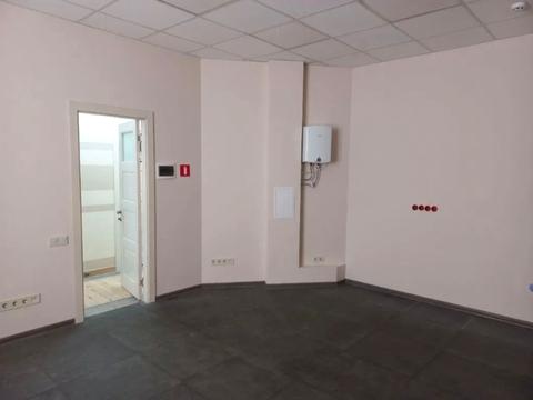 комерційна за адресою Вознесенська вул., 50