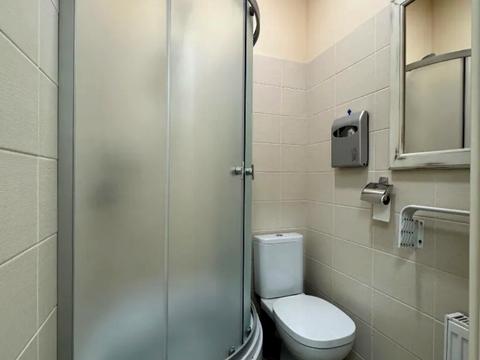 комерційна за адресою Вознесенська вул., 50