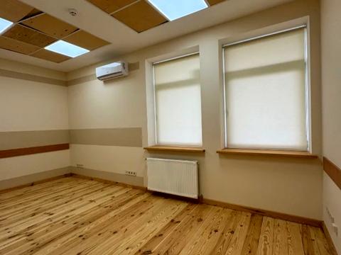 комерційна за адресою Вознесенська вул., 50