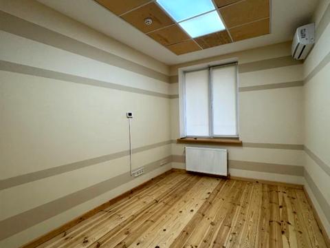 комерційна за адресою Вознесенська вул., 50