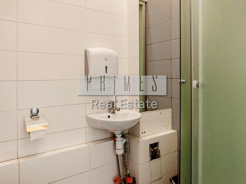 комерційна за адресою Воздвиженська вул., 51А