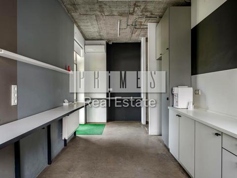 комерційна за адресою Воздвиженська вул., 51А