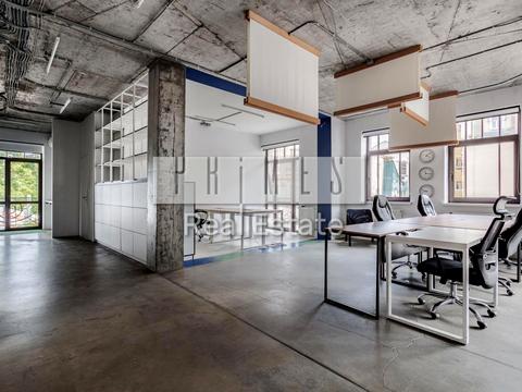 комерційна за адресою Воздвиженська вул., 51А