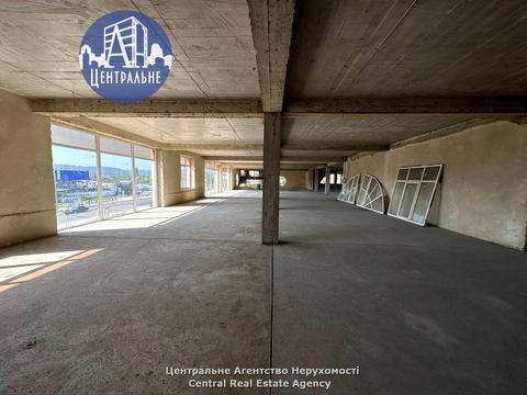 комерційна за адресою Хотинська вул., 39в