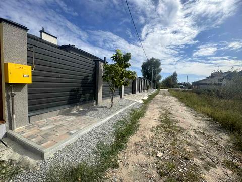 ділянка за адресою Ялтинська вул., 8