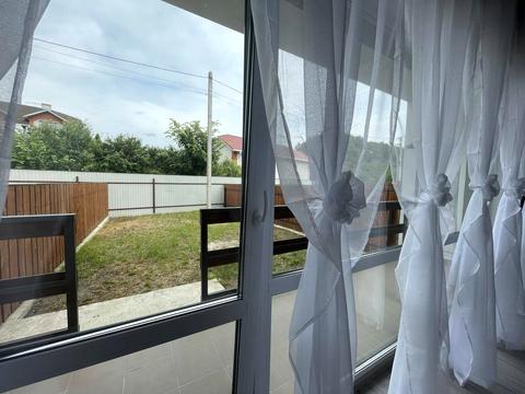 будинок за адресою с. Вишеньки, Єдності вул., 8