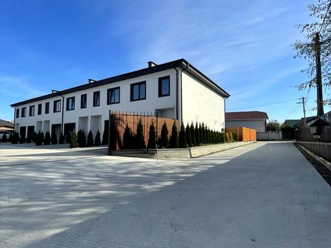 будинок за адресою с. Вишеньки, Єдності вул., 8