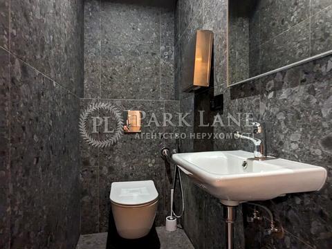 коммерческая по адресу Кловский спуск, 7