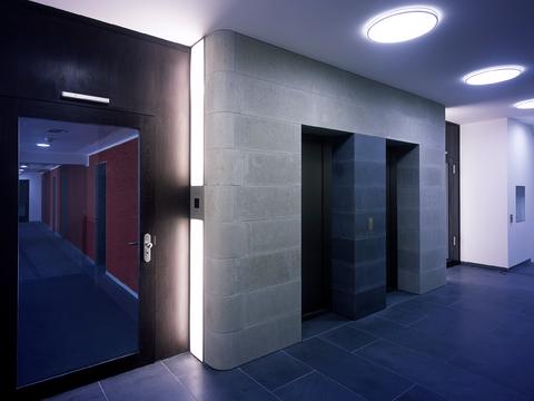 комерційна за адресою Ярославів Вал вул., 8